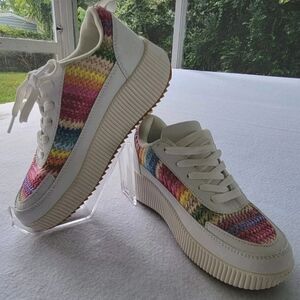 La Sheelah Women Timeless Knit Rainbow Chunky Platform 2"  SneakersShoe Size 8.5